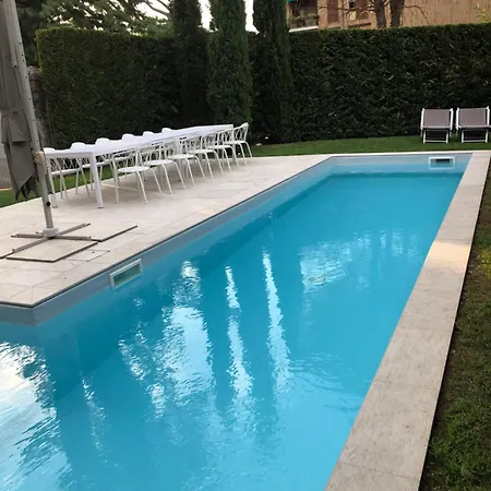 Jugendstilvilla Mit Pool In Gardone Riviera, Gardasee Villa